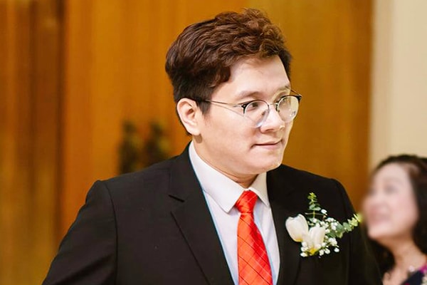 Chân dung Nhâm Hoàng Khang